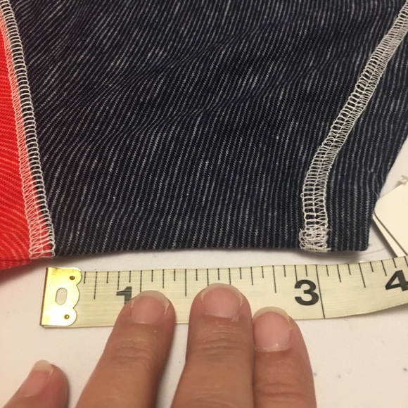 New England Patriots T-shirt v- neck teen 11-13 - Picture 8 of 12